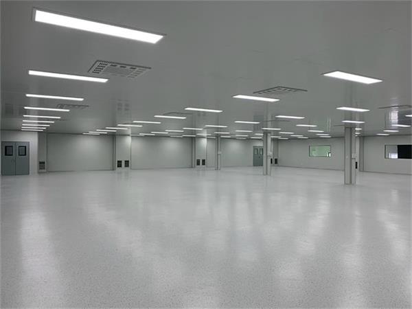 十萬級(jí)潔凈車間裝修_磊建凈化